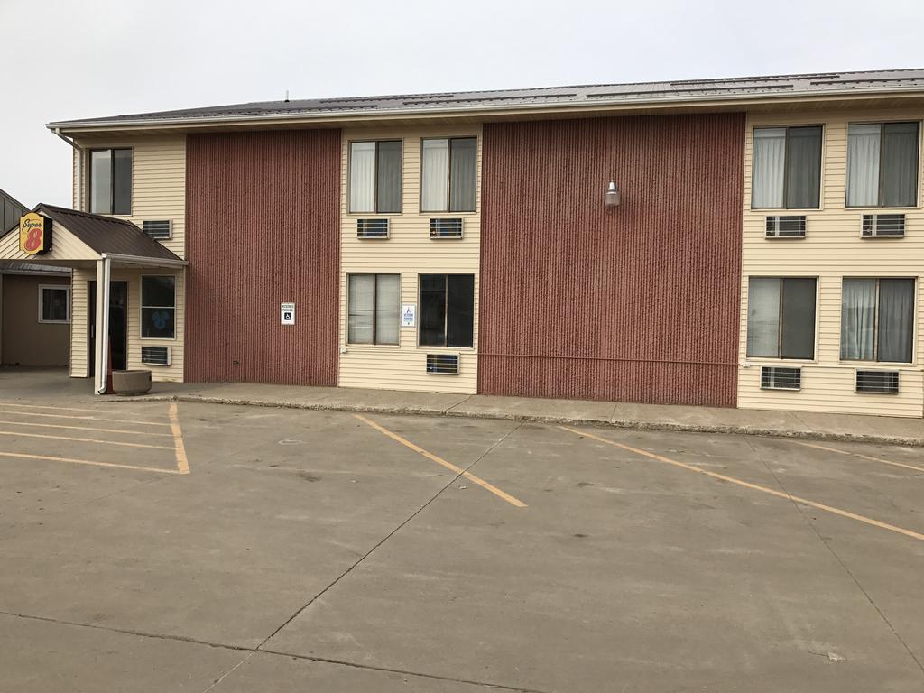 Hotel Super 8 By Wyndham Redfield Esterno foto